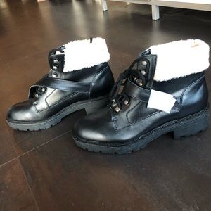 NWOT Kelsi Dagger Leather/Sherpa Ankle Boots